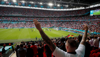Bruk av teknologi for å bygge fan-rapport og øke salget